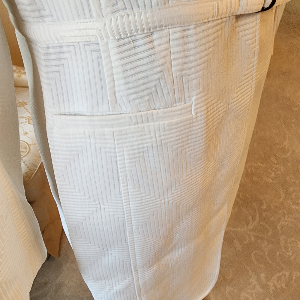 Calvin Klein Textured White Blazer - Picture 3 of 5